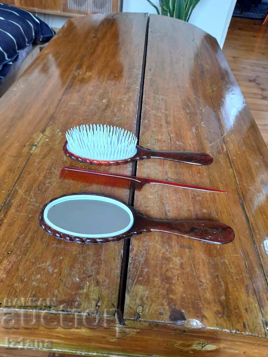 Vintage Venus Women's Hair Accessories Set with price 15.00 BGN | € 7.67 Vintage Venus Women's Hair Accessories Set with price 15.00 BGN | € 7.67