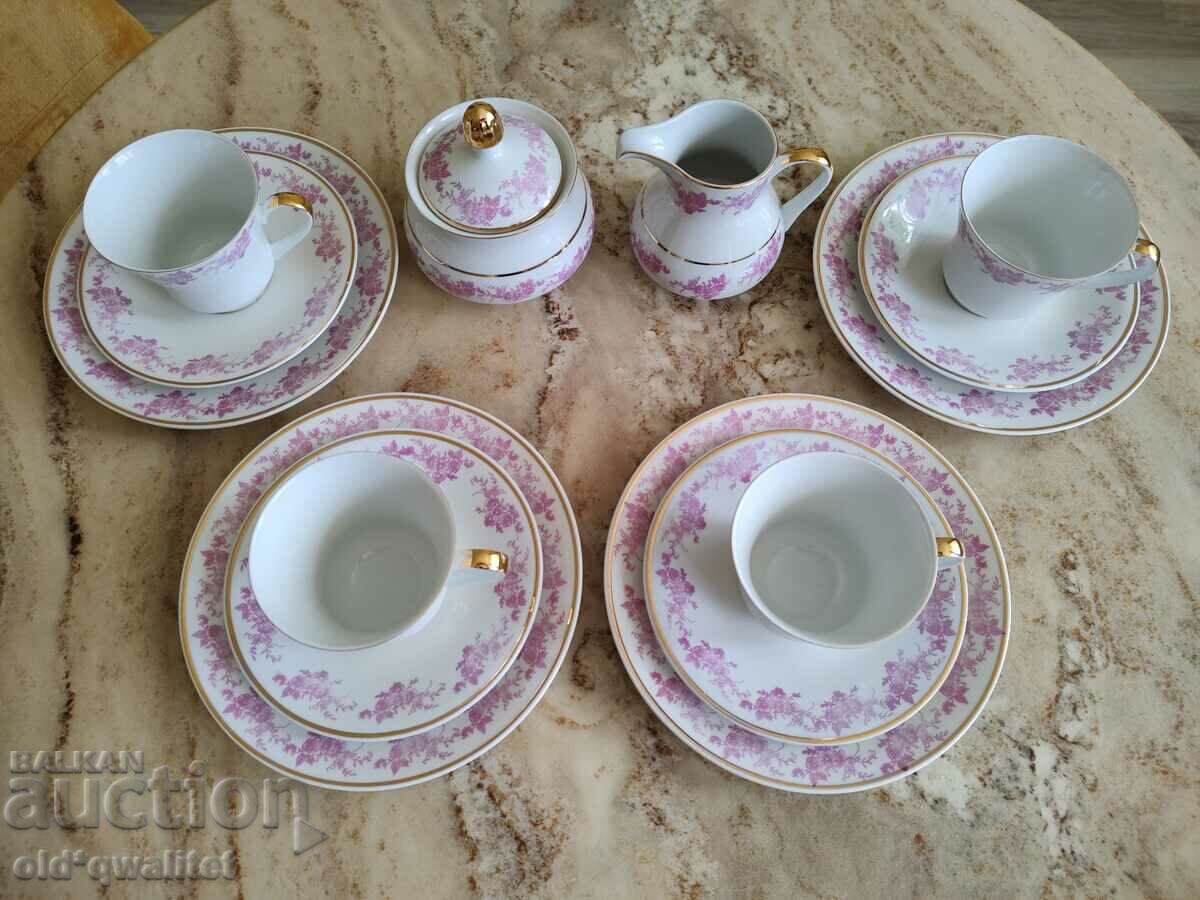 Porcelain service - flowers zl. edge, 4 pers., Germany Weimar with price 397.00 BGN | € 202.98 Porcelain service - flowers zl. edge, 4 pers., Germany Weimar with price 397.00 BGN | € 202.98