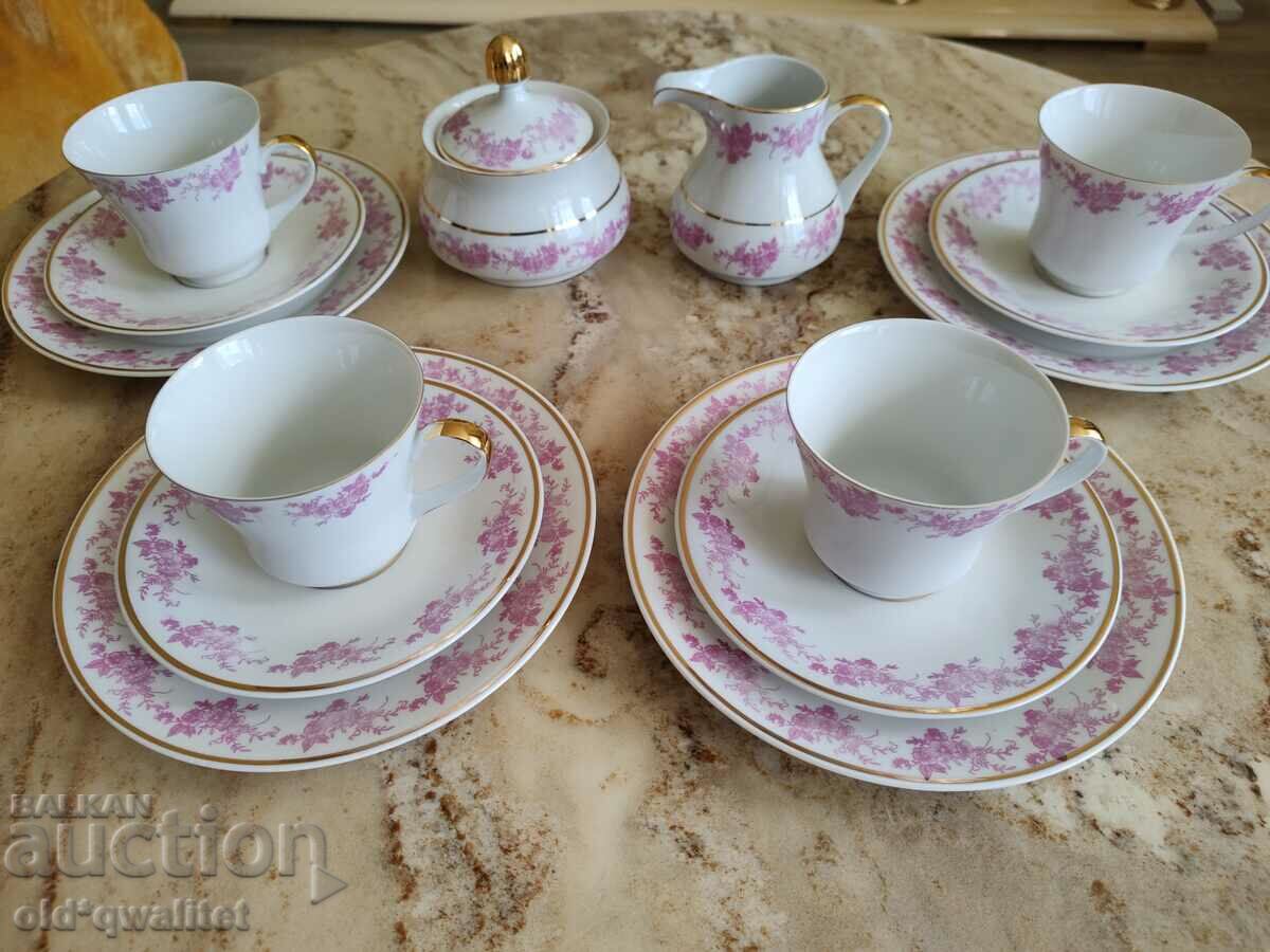 Auction Porcelain service - flowers zl. edge, 4 pers., Germany Weimar Auction Porcelain service - flowers zl. edge, 4 pers., Germany Weimar