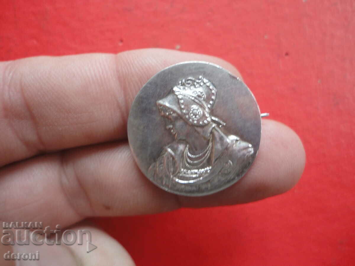 Antique silver brooch sign 19th century with price 30.00 BGN | € 15.34 Antique silver brooch sign 19th century with price 30.00 BGN | € 15.34