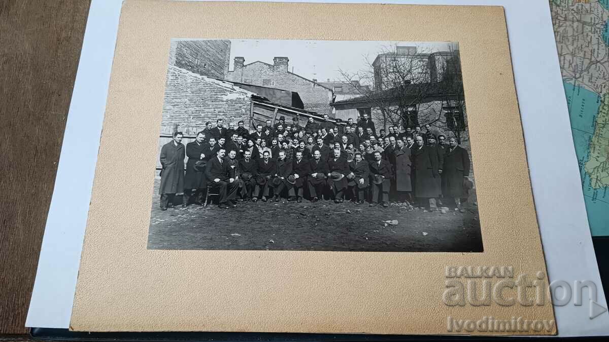 Foto Ofițeri și bărbați în costume 1932 Carton