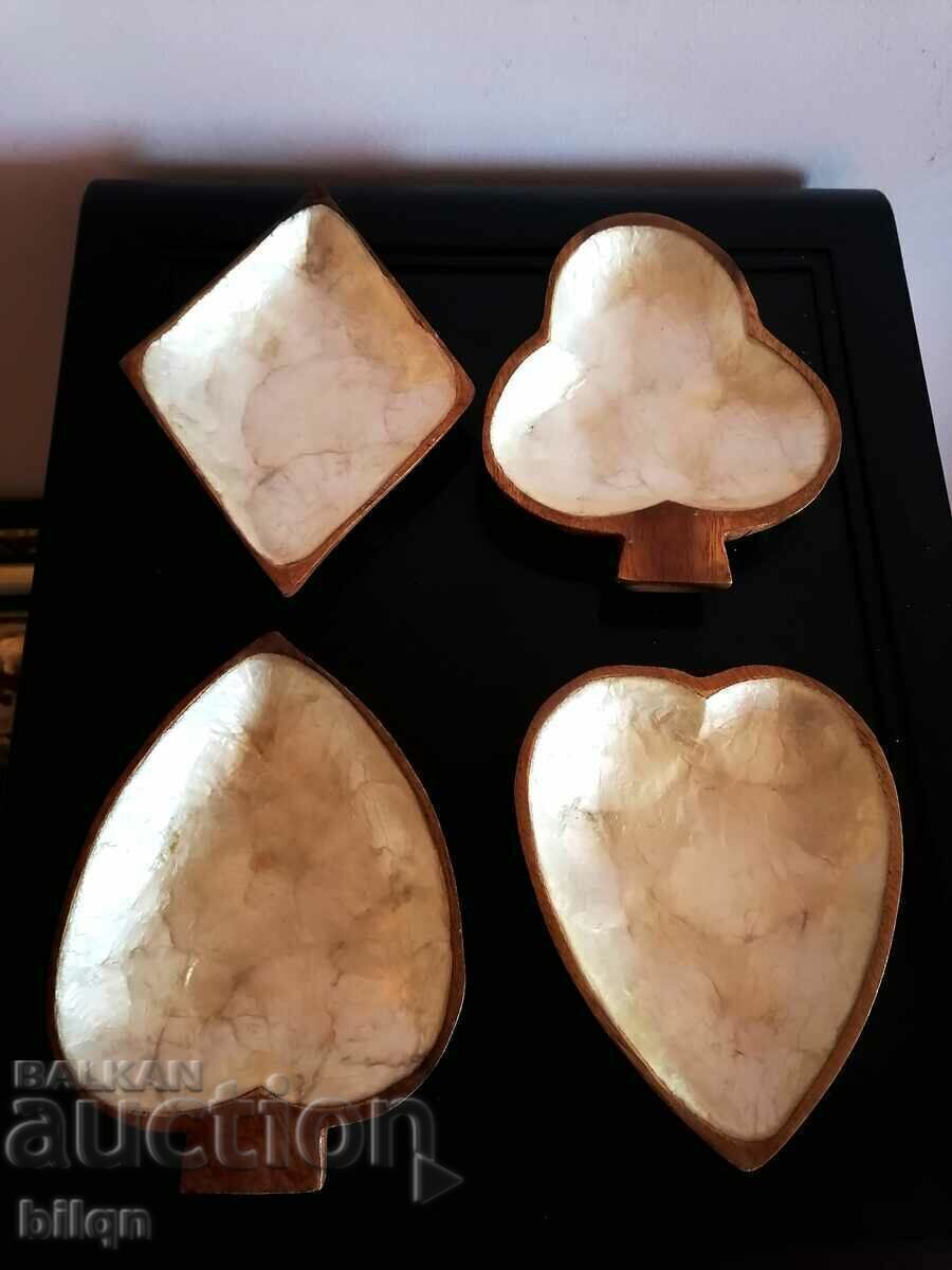 Όμορφοι ξύλινοι δίσκοι φρούτων με χρώματα καρτών Mother Of Pearl με τιμή 59.98 BGN | € 30.67 Όμορφοι ξύλινοι δίσκοι φρούτων με χρώματα καρτών Mother Of Pearl με τιμή 59.98 BGN | € 30.67