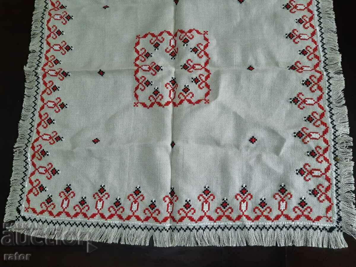 Auction Embroidered square, Tischleifer, tablecloth LINEN PANAMA Auction Embroidered square, Tischleifer, tablecloth LINEN PANAMA