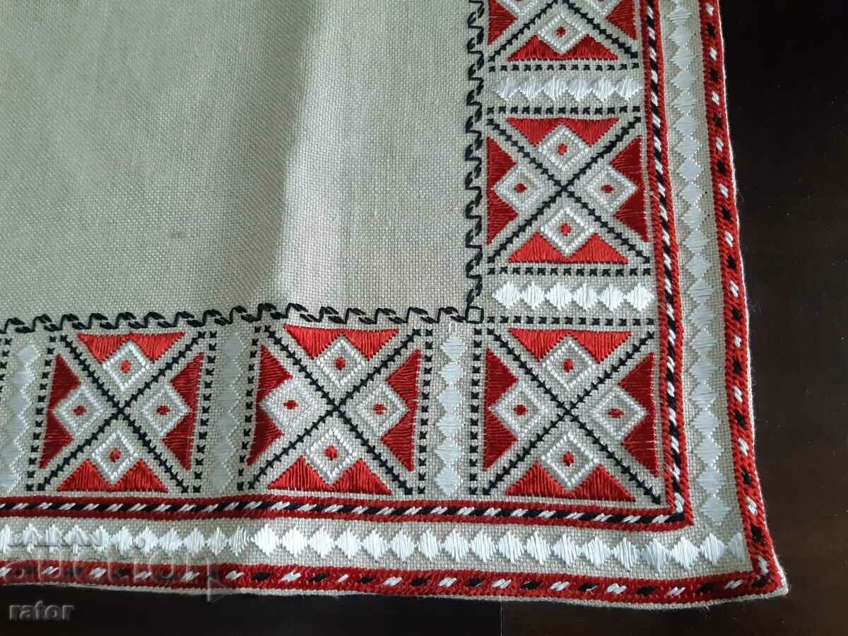 Delivery of Embroidered square, Tischleifer, tablecloth LINEN PANAMA Delivery of Embroidered square, Tischleifer, tablecloth LINEN PANAMA