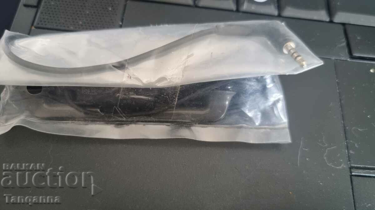 Căști noi Nokia cu preț 12.00 BGN | € 6.14