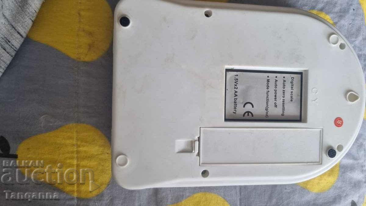 Kitchen scale with price 8.00 BGN | € 4.09 Kitchen scale with price 8.00 BGN | € 4.09
