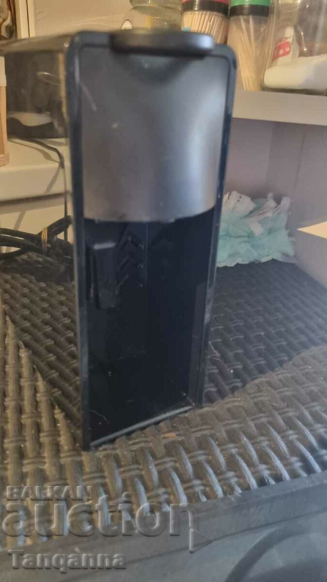 Nespresso coffee machine with price 25.00 BGN | € 12.78 Nespresso coffee machine with price 25.00 BGN | € 12.78