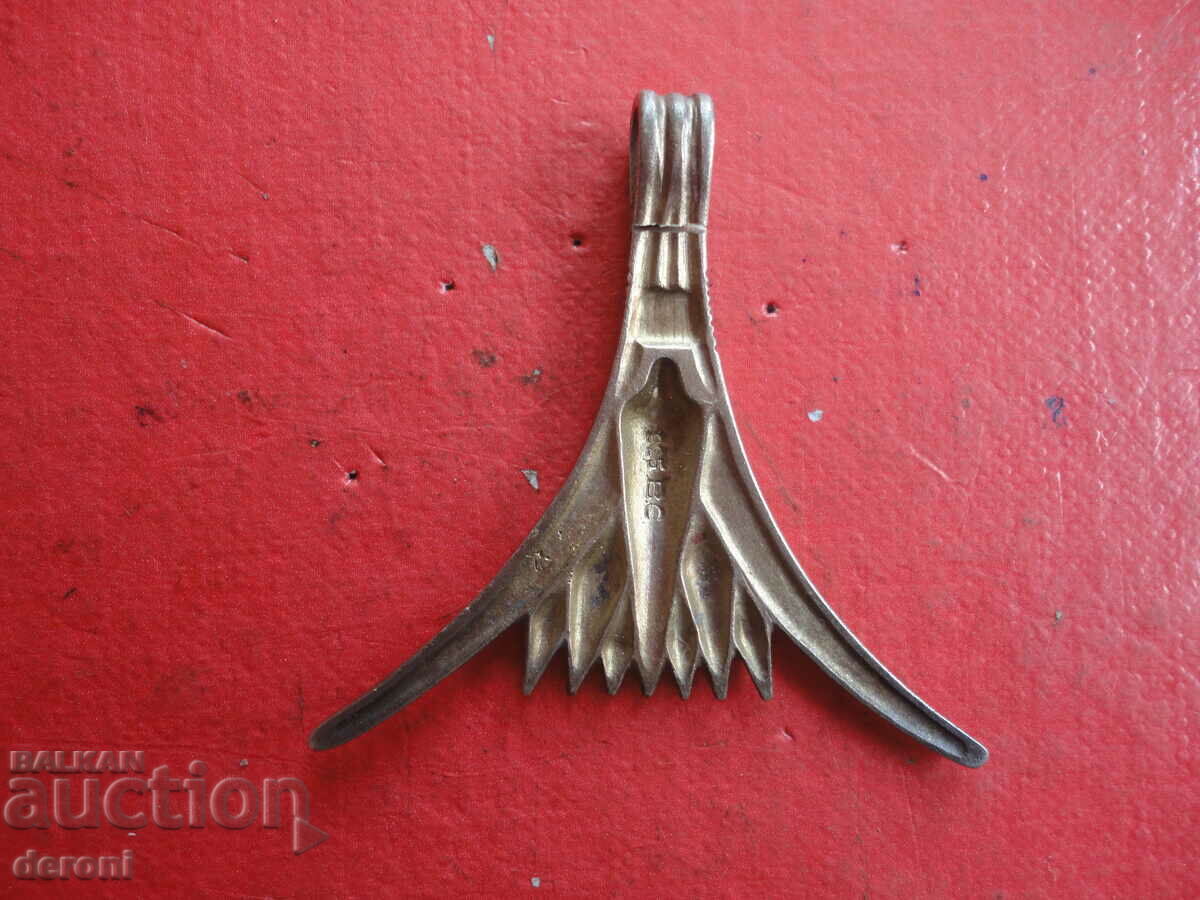 Delivery of 925 Enamel Gold Plated Silver Lotus Locket Delivery of 925 Enamel Gold Plated Silver Lotus Locket