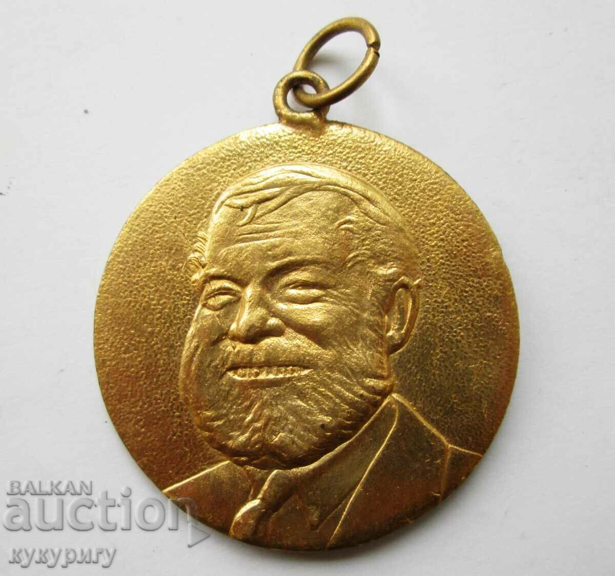 Стар златен медал награда Хемингуей Hemingway