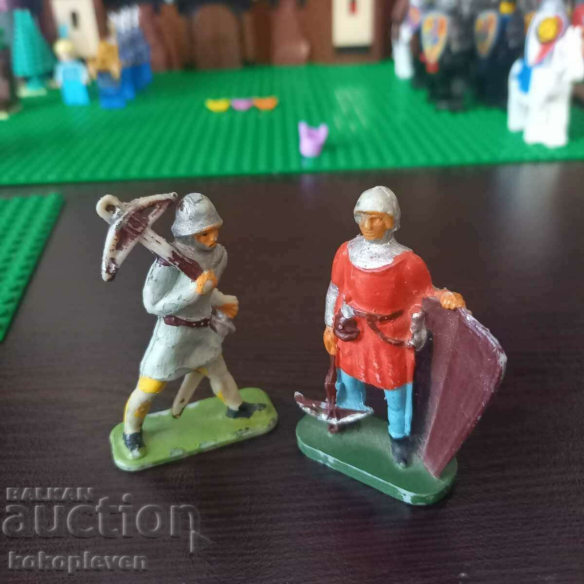 Cavaleri / Soldați / Figurine