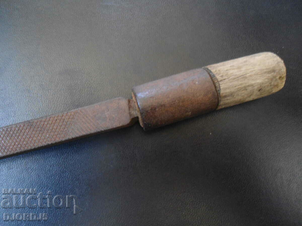 Old file, square - 5 Old file, square - 5