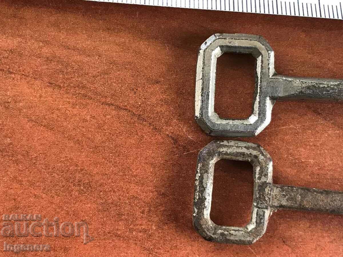 Auction ANTIQUE KEY FROM GRANDMOTHER AND GRANDFATHER'S BOXES PADLOCK LATCH-2 NOS. Auction ANTIQUE KEY FROM GRANDMOTHER AND GRANDFATHER'S BOXES PADLOCK LATCH-2 NOS.