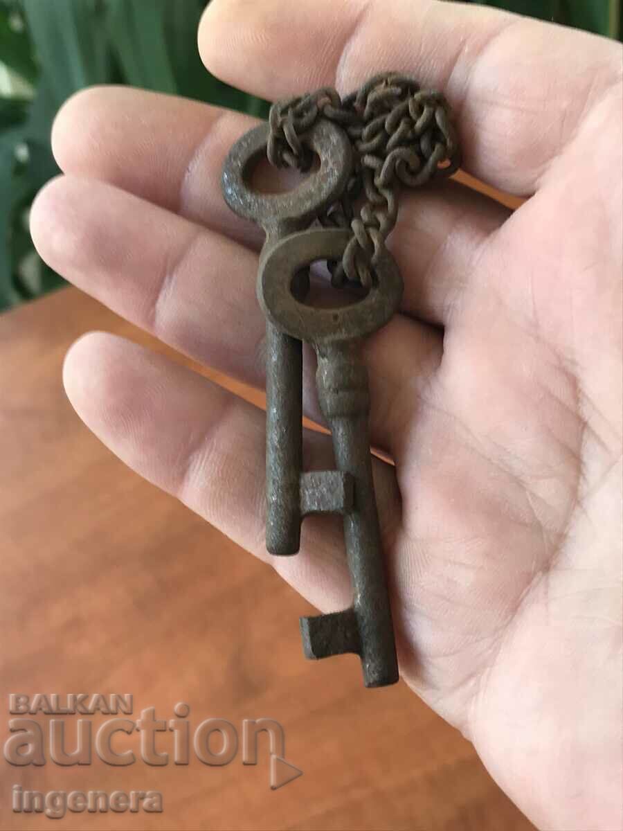 ANTIQUE KEY FROM GRANDMOTHER AND GRANDFATHER'S BOXES PADLOCK LATCH-2 NOS. - 6 ANTIQUE KEY FROM GRANDMOTHER AND GRANDFATHER'S BOXES PADLOCK LATCH-2 NOS. - 6