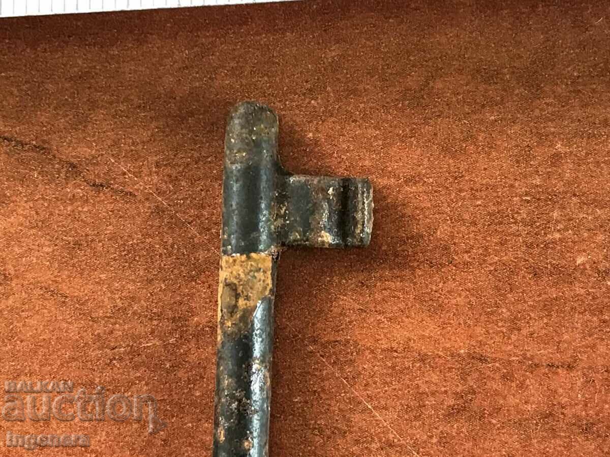 Delivery of ANTIQUE KEY FROM GRANDMOTHER AND GRANDFATHER'S CHESTS CUT PADLOCK Delivery of ANTIQUE KEY FROM GRANDMOTHER AND GRANDFATHER'S CHESTS CUT PADLOCK