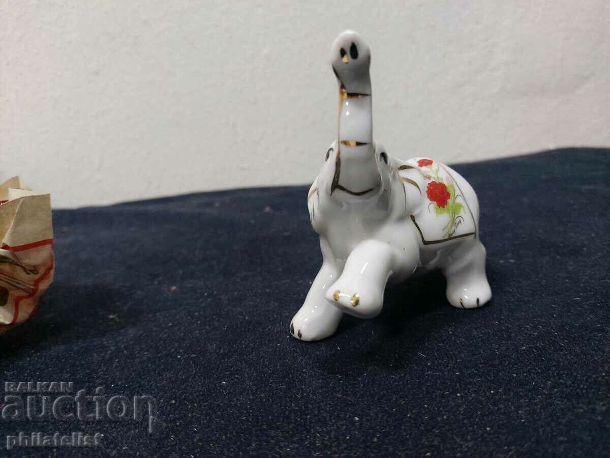 figurine #4 with price 3.00 BGN | € 1.53