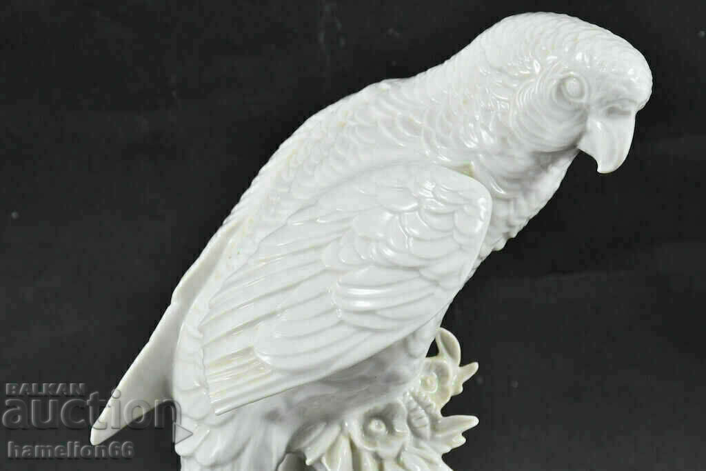Auction Porcelain statuette. parrot Ens porcelain, rare Auction Porcelain statuette. parrot Ens porcelain, rare