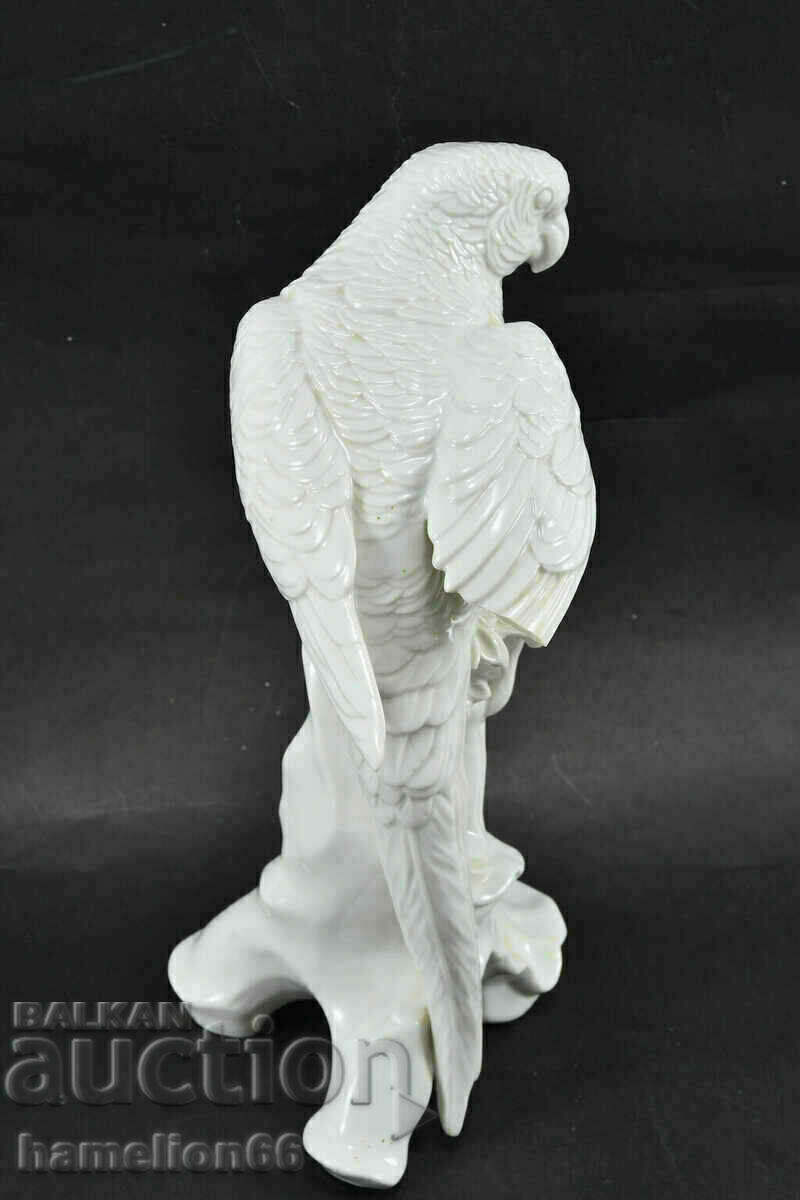 Delivery of Porcelain statuette. parrot Ens porcelain, rare Delivery of Porcelain statuette. parrot Ens porcelain, rare