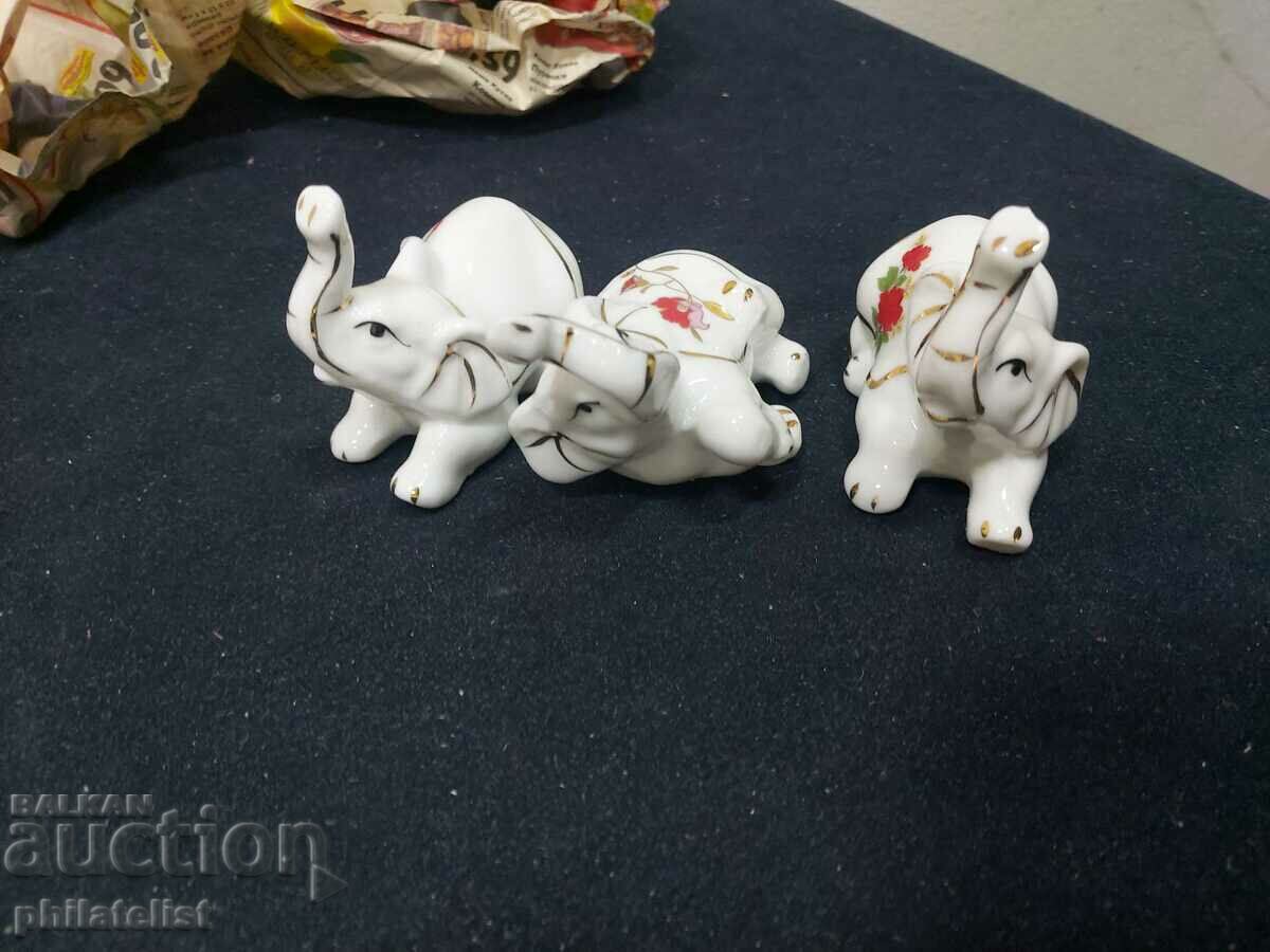 3 ελέφαντες
