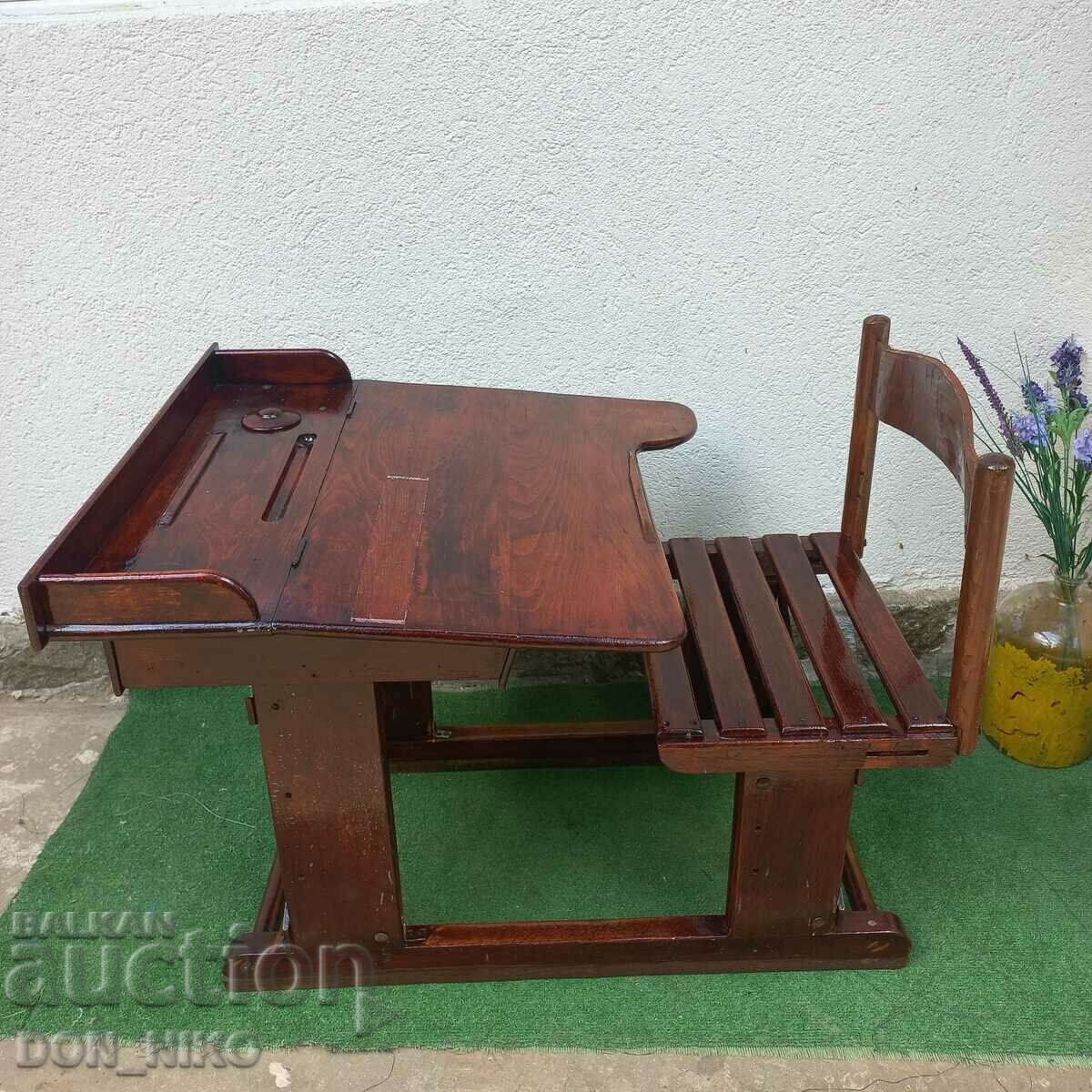 Аукцион Детски Ученически чин Австро-Унгария 19 век Аукцион Детски Ученически чин Австро-Унгария 19 век