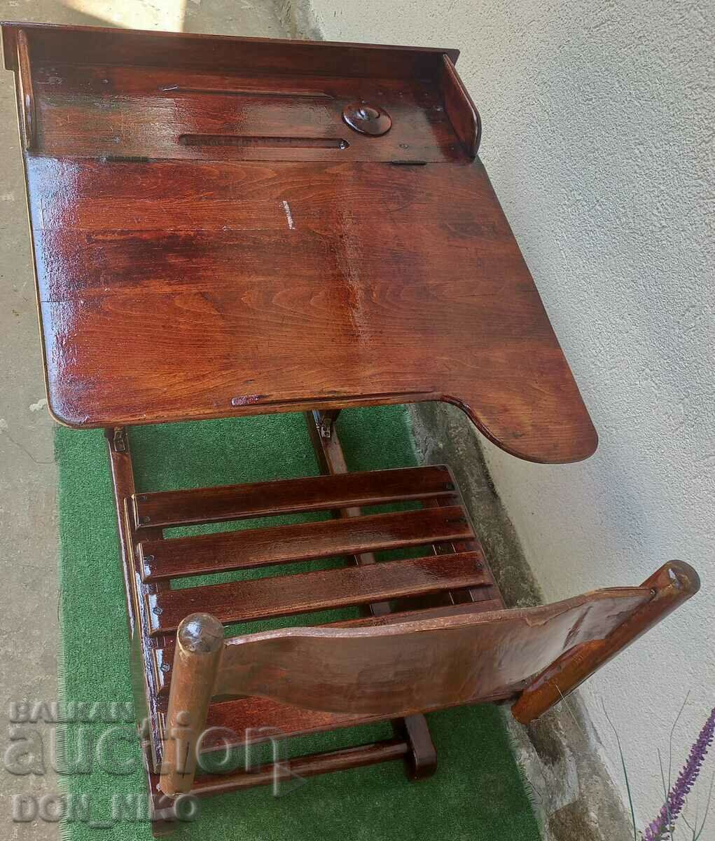 Доставка на Детски Ученически чин Австро-Унгария 19 век Доставка на Детски Ученически чин Австро-Унгария 19 век