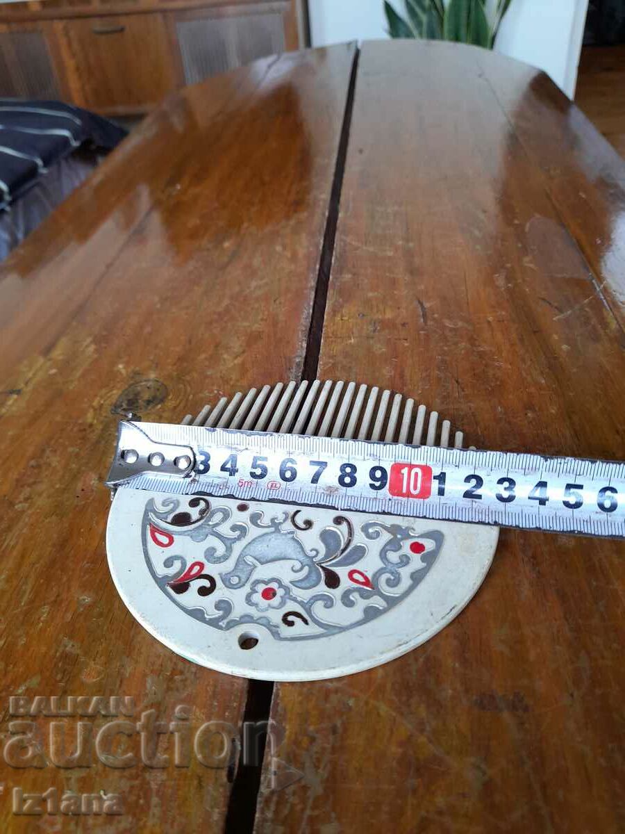 Old comb, comb - 5 Old comb, comb - 5