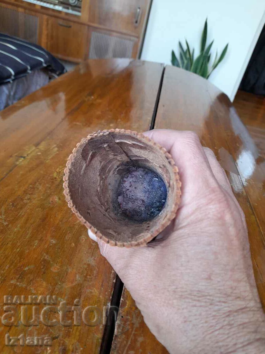 Delivery of An old leather cup Delivery of An old leather cup