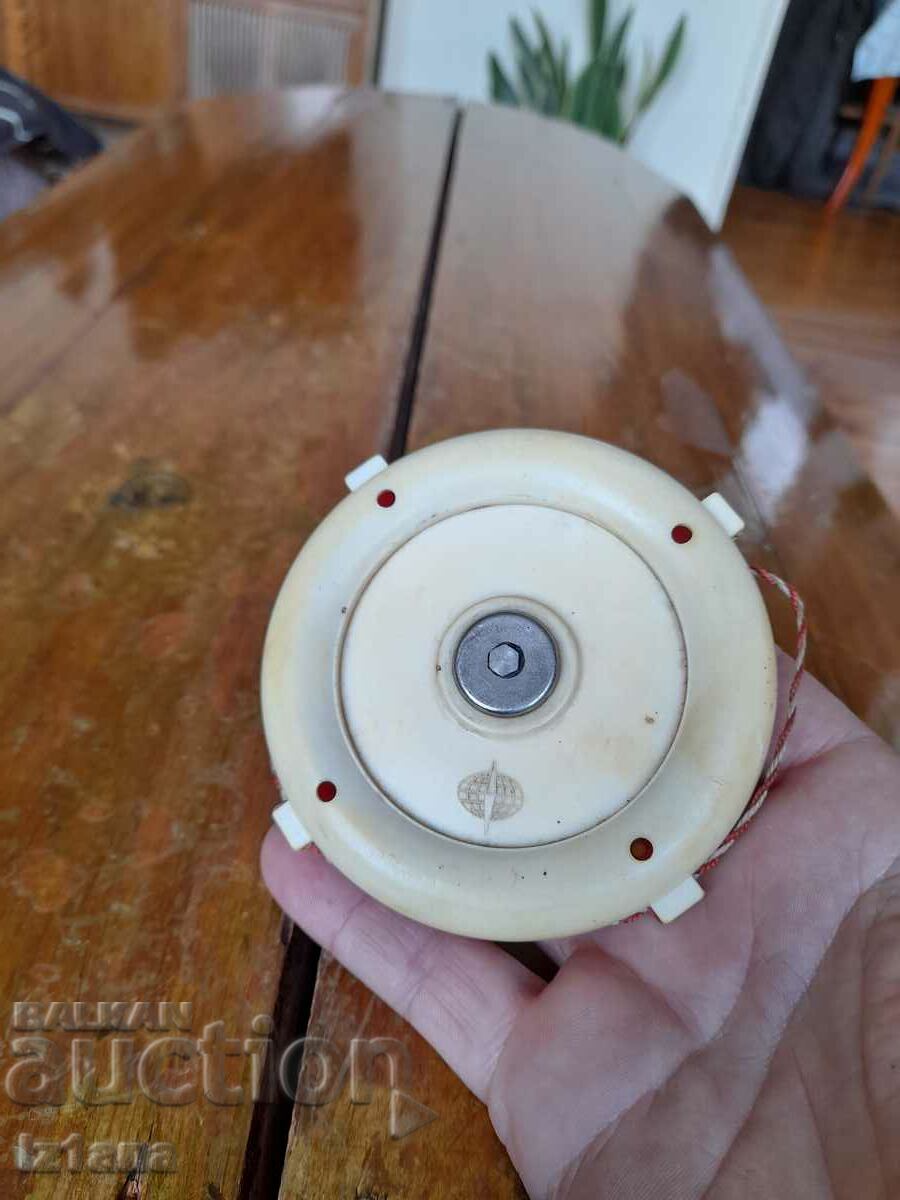 Delivery of Old mechanical thermometer