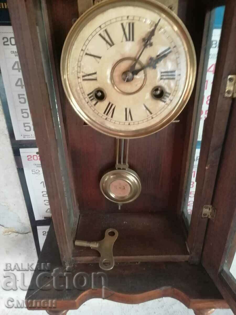 Παλιό ρολόι τοίχου