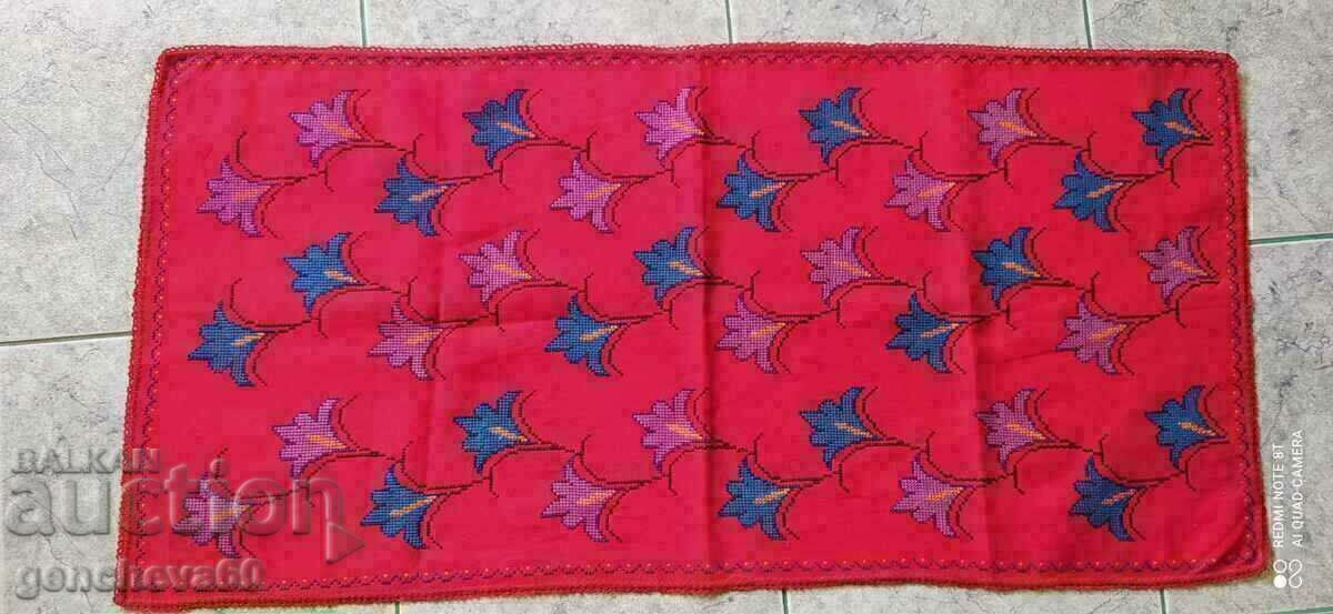 Cec frumos, broderie manuală Tishleifer Cec frumos, broderie manuală Tishleifer