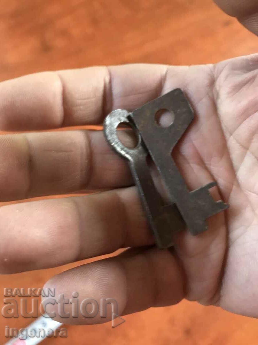 ANTIQUE KEY FROM GRANDMOTHER AND GRANDFATHER'S CHESTS LATCH PADLOCK-2 PCS - 6
