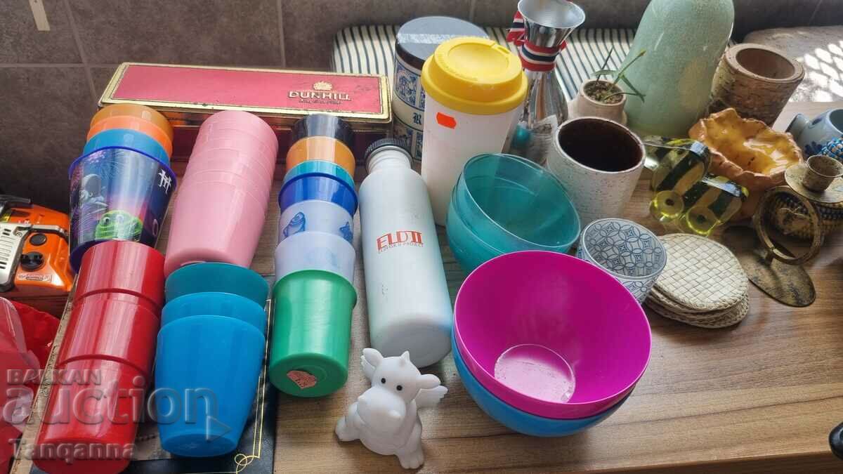 Auction  Kitchen accessories