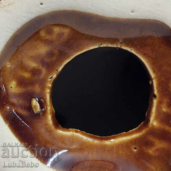 Collectible porcelain figure of a Basset Hound. - 7 Collectible porcelain figure of a Basset Hound. - 7