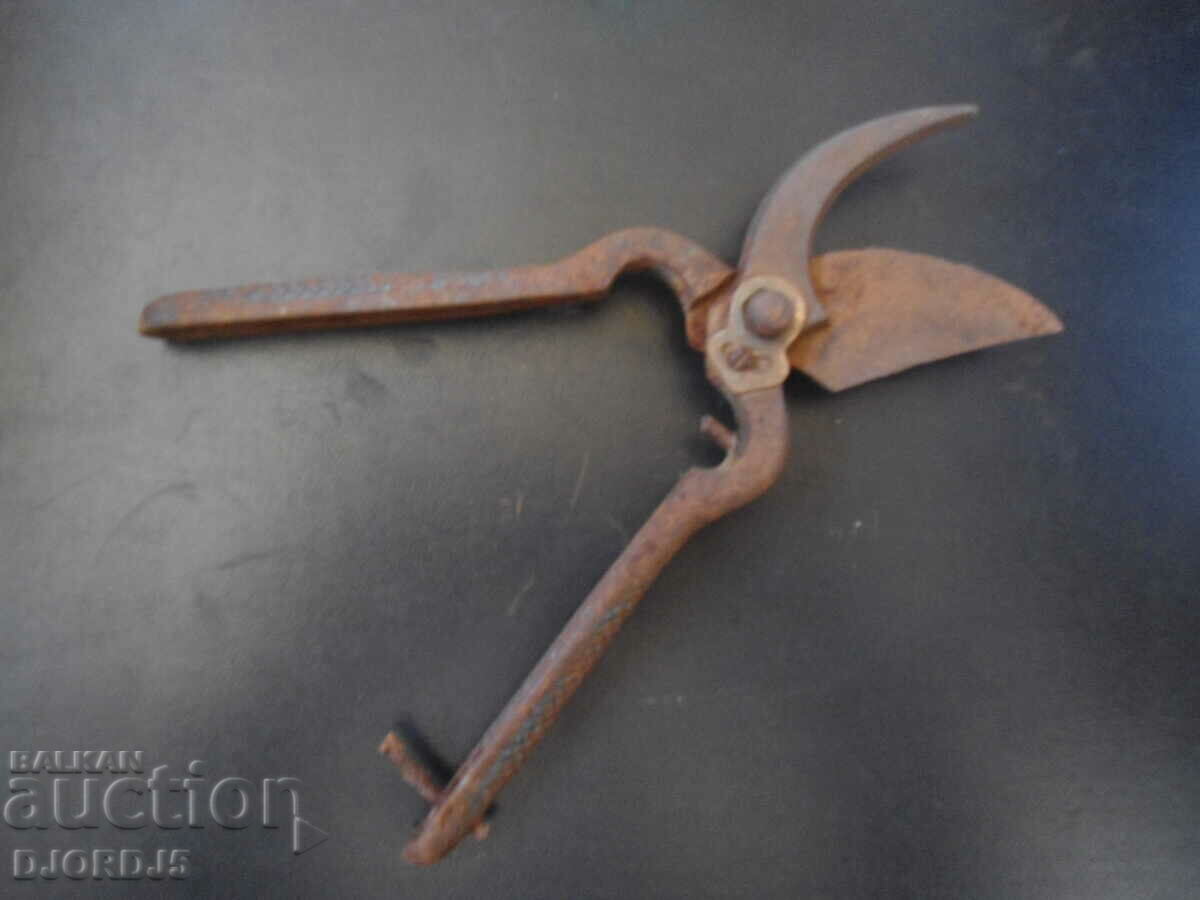 Licitație foarfece de grădină vechi Licitație foarfece de grădină vechi