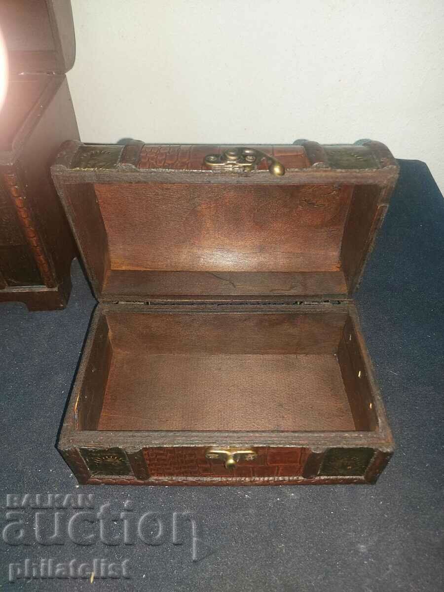 wooden box ! with price 11.00 BGN | € 5.62 wooden box ! with price 11.00 BGN | € 5.62