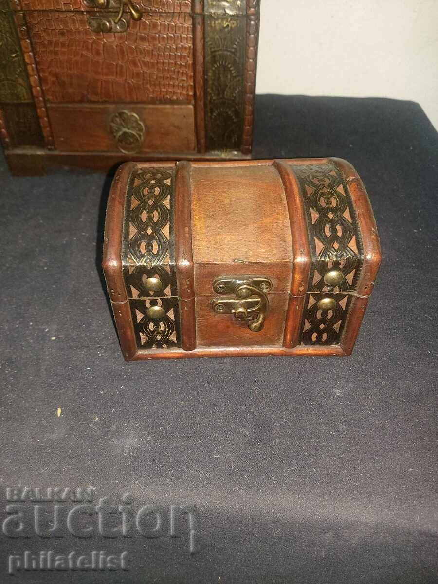 cutie mică din lemn de lux