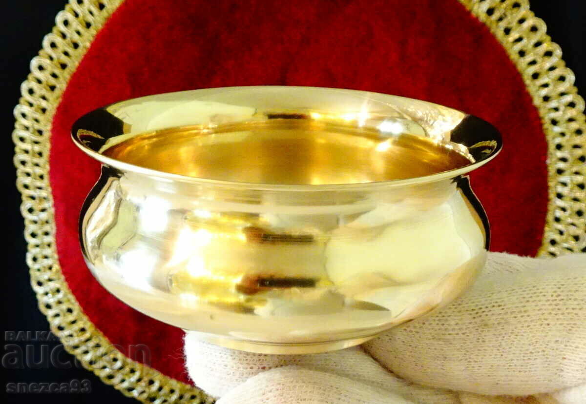 Auction Bronze jug, sauce boat, bowl, frying pan Auction Bronze jug, sauce boat, bowl, frying pan