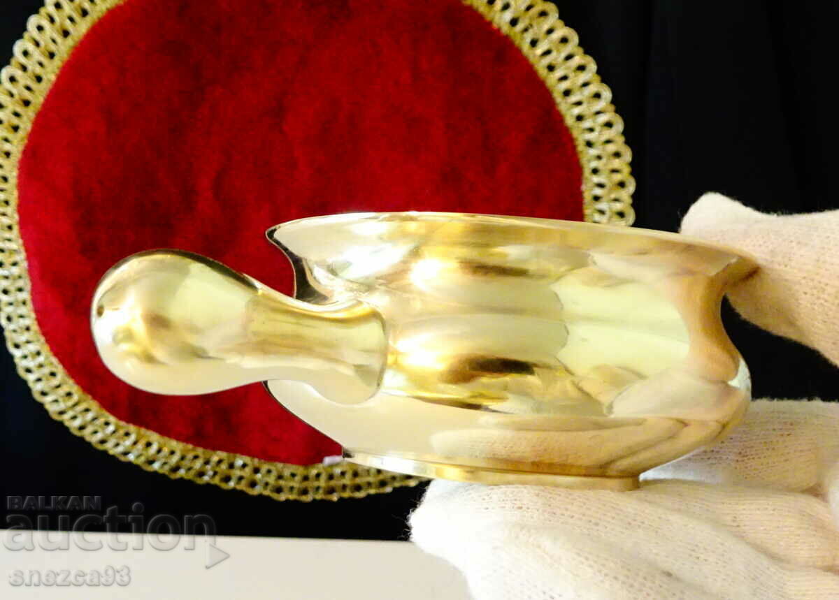 Delivery of Bronze jug, sauce boat, bowl, frying pan Delivery of Bronze jug, sauce boat, bowl, frying pan