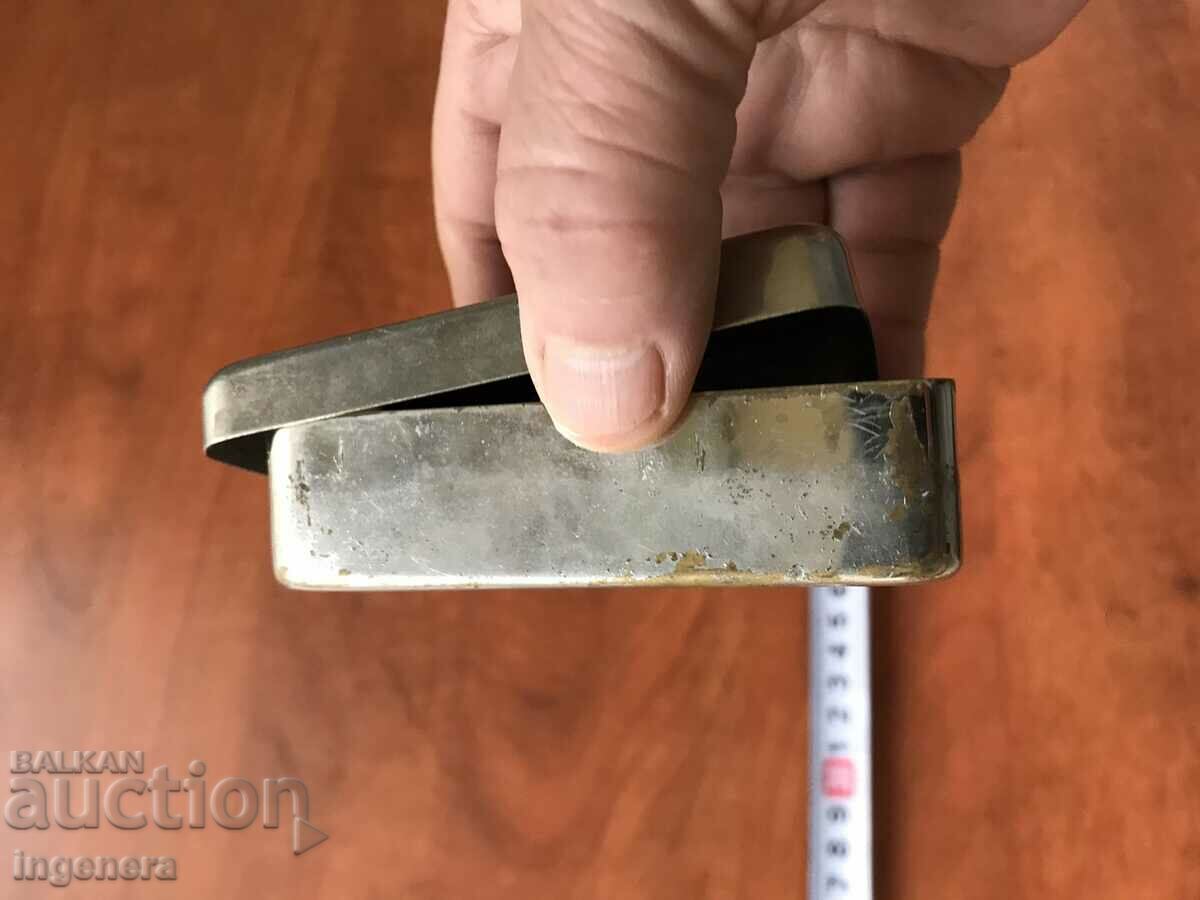 Auction BOX BOX SOAP DISH METAL MARKED Auction BOX BOX SOAP DISH METAL MARKED