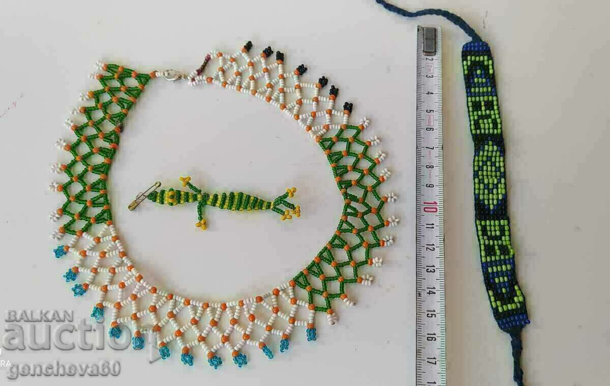 Δημοπρασία Κολιέ με χάντρες, βραχιόλι για παραδοσιακή φορεσιά και καρφίτσα Δημοπρασία Κολιέ με χάντρες, βραχιόλι για παραδοσιακή φορεσιά και καρφίτσα