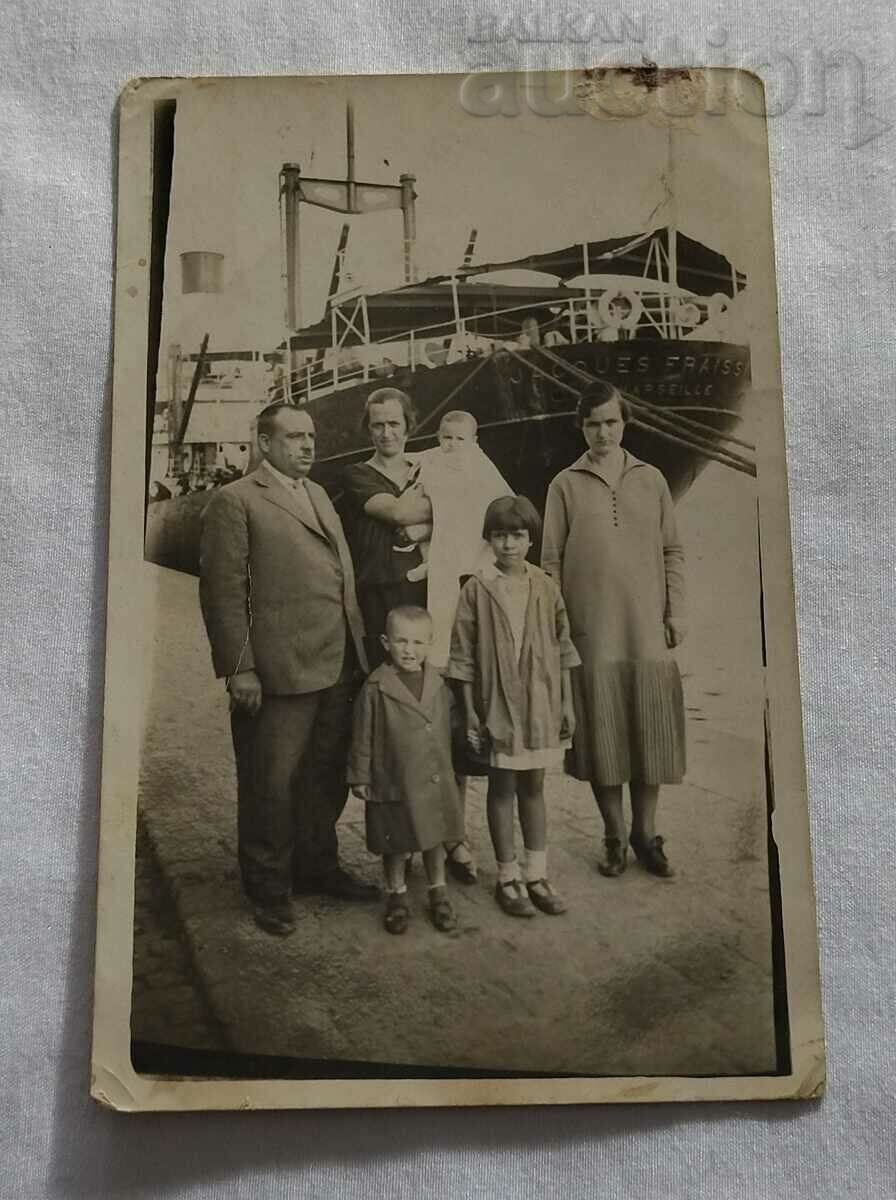 SHIP PORT FAMILY 193.. yr. PHOTO