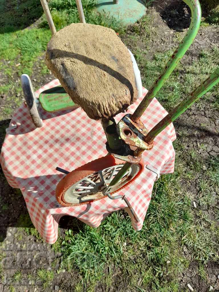 Old bicycle, tricycle bicycle - 5 Old bicycle, tricycle bicycle - 5