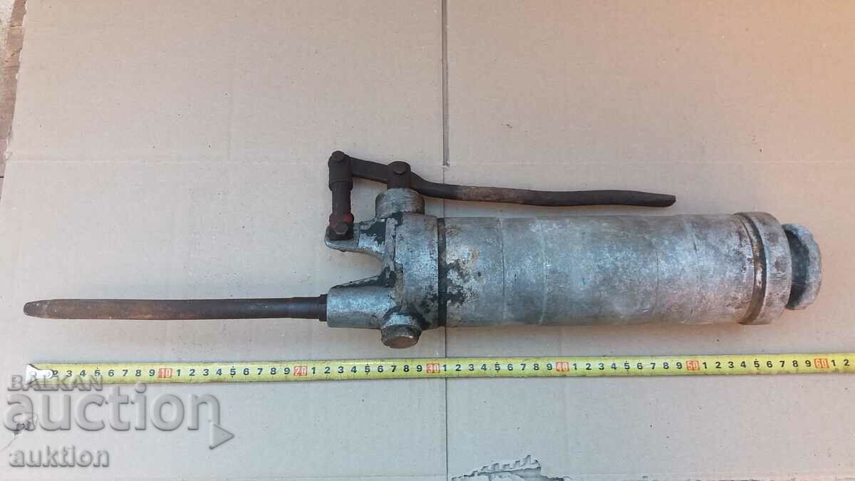 ОТЛИЧНА МАСИВНА, ГОЛЯМА ГРЕСЬОРКА с цена 14.99 лв. | € 7.66 ОТЛИЧНА МАСИВНА, ГОЛЯМА ГРЕСЬОРКА с цена 14.99 лв. | € 7.66