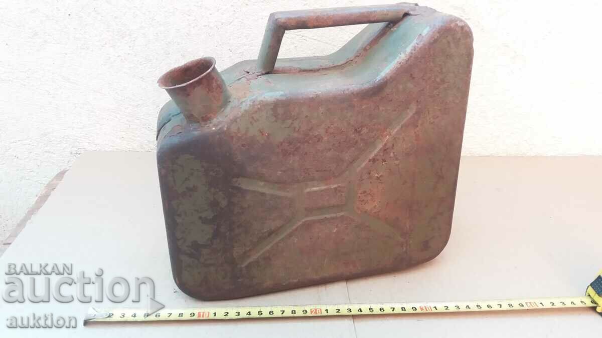 METAL CAN FOR FUEL - 5 LITERS with price 6.99 BGN | € 3.57 METAL CAN FOR FUEL - 5 LITERS with price 6.99 BGN | € 3.57