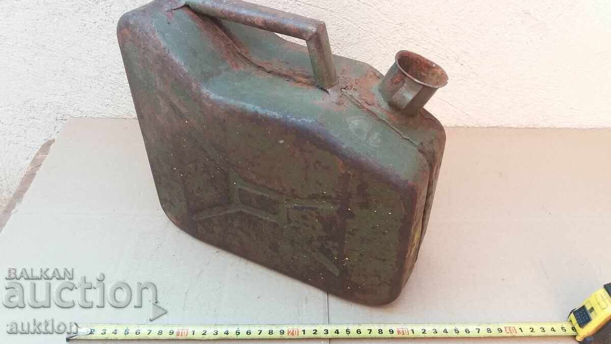 Delivery of METAL CAN FOR FUEL - 5 LITERS Delivery of METAL CAN FOR FUEL - 5 LITERS