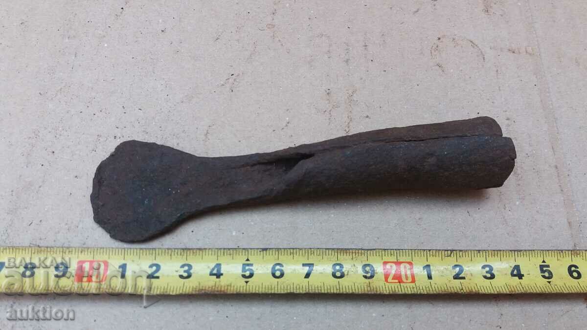 Delivery of FORGED RENAISSANCE SCRATCH