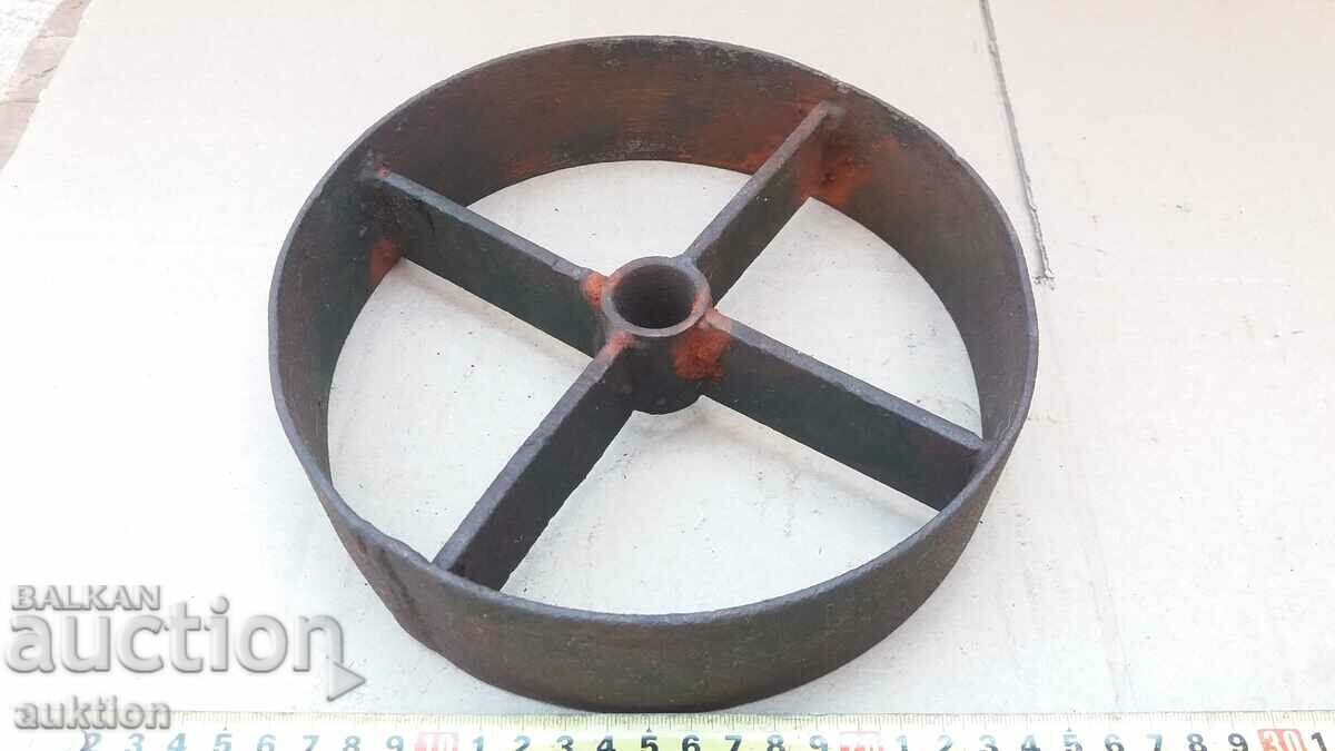 SOLID METAL FARMING TOOL WHEEL with price 7.99 BGN | € 4.09