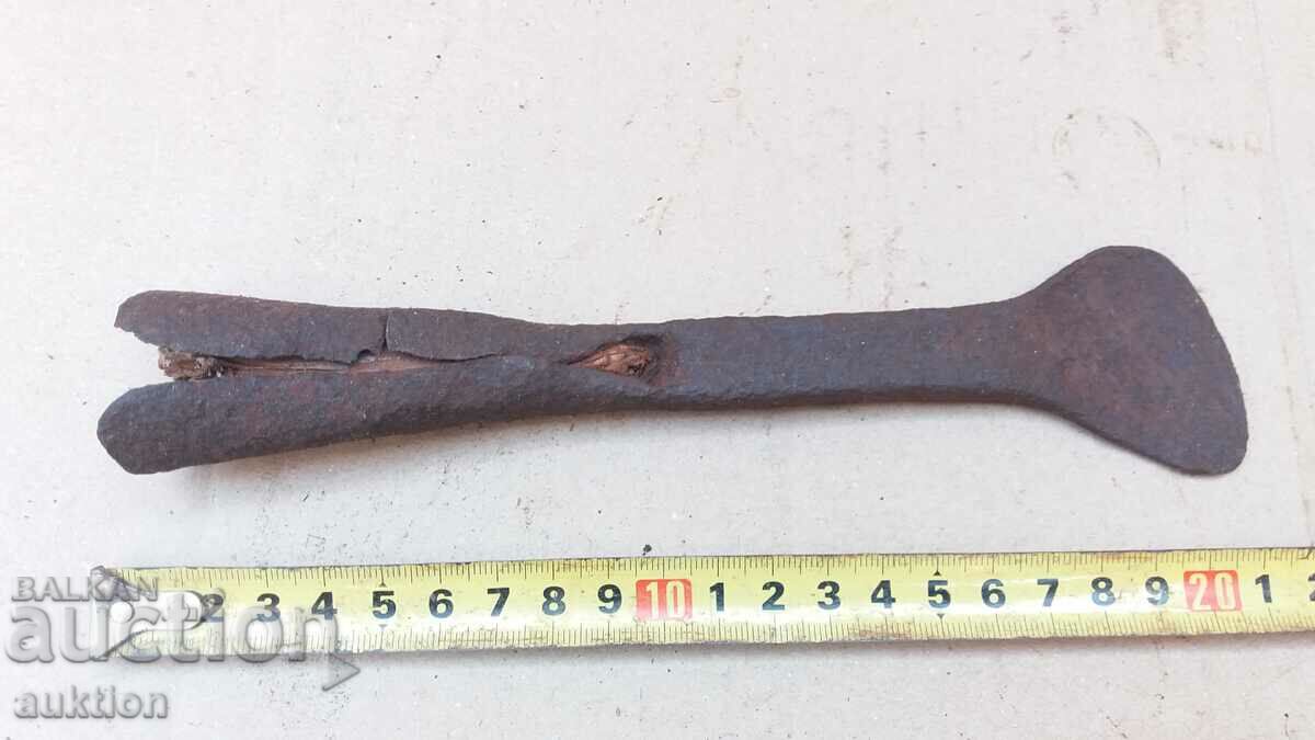 FORGED RENAISSANCE SCRATCH - 6 FORGED RENAISSANCE SCRATCH - 6