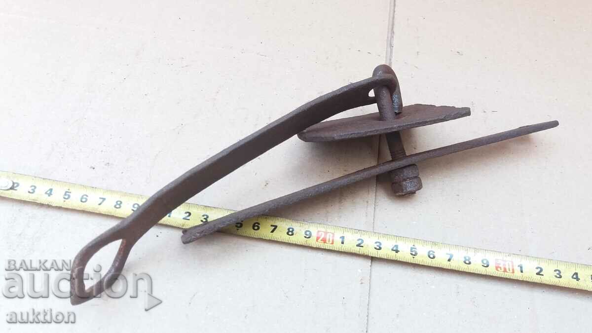 СТАРА КОВАНА ЗАКЛЮЧАЛКА ЗА ПОРТА - 7 СТАРА КОВАНА ЗАКЛЮЧАЛКА ЗА ПОРТА - 7