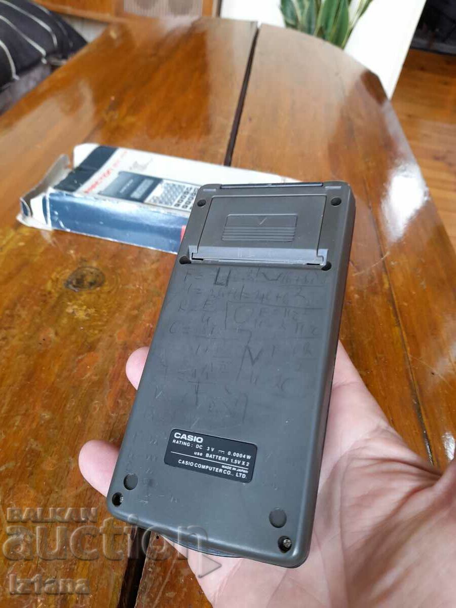 Auction  Old Casio FX-82LB calculator
