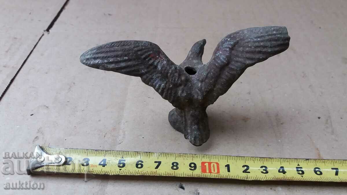 Delivery of Figure eagle, plastic, staple for ink, night lamp Delivery of Figure eagle, plastic, staple for ink, night lamp